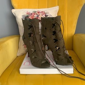 COPY - 6” Stilettos. Super sexy heels for a night out.